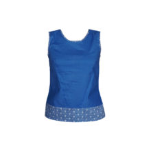 Haut Sapoti bleu sur fond blanc