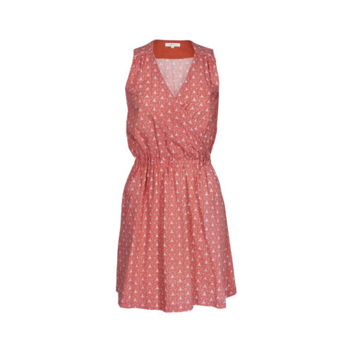 Robe Pitanga rouge sur fond blanc